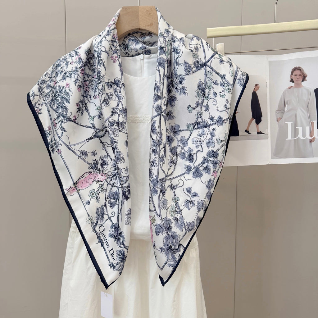 Stylish CD Letter Pattern Silk Scarf