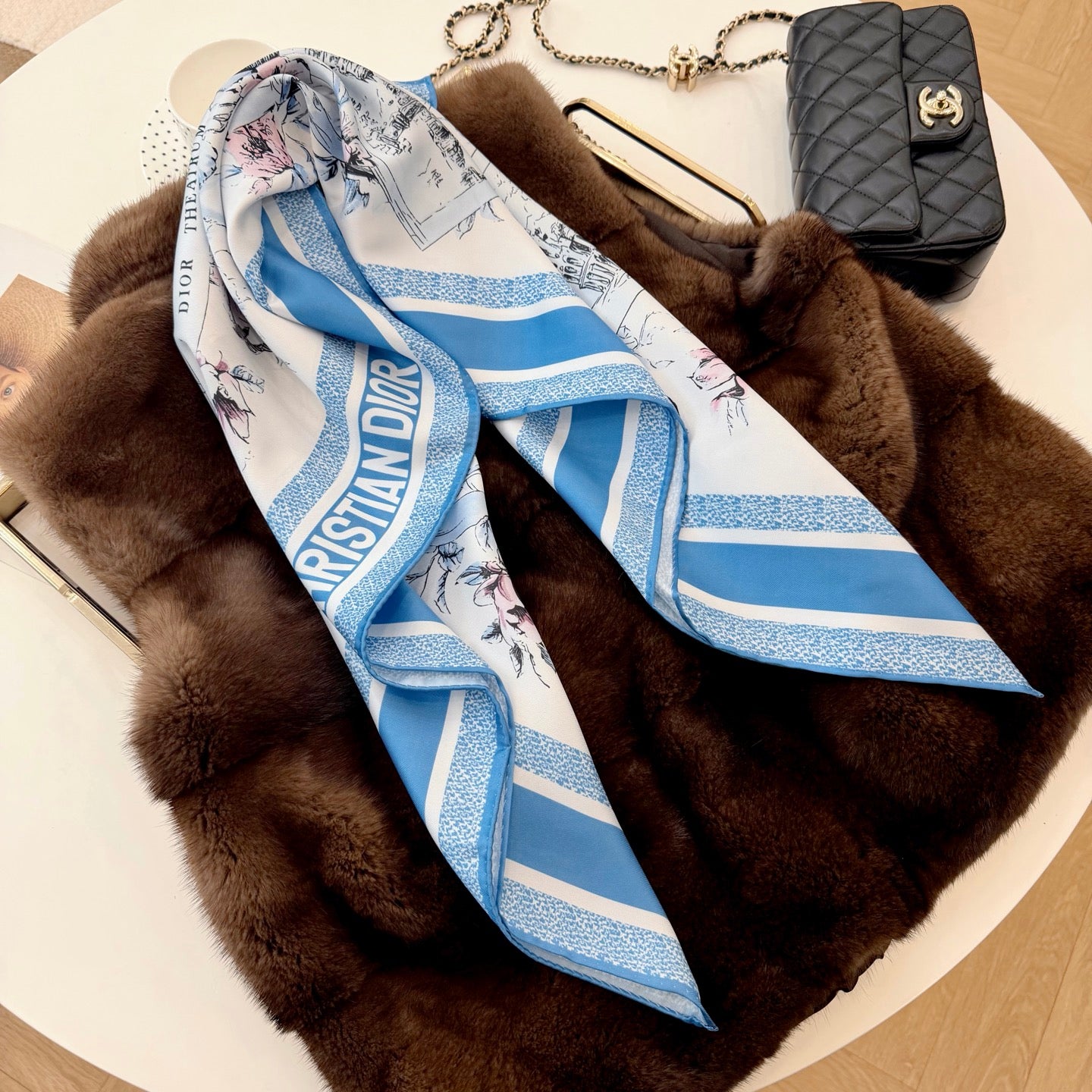 Stylish CD Letter Pattern Silk Scarf