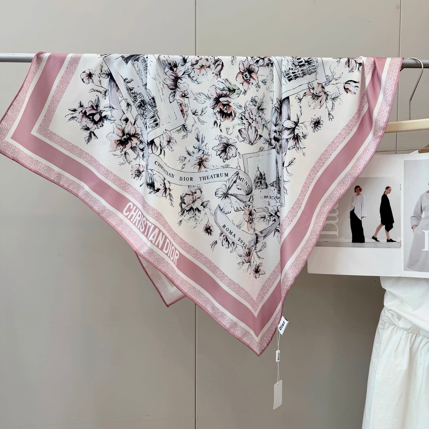 Stylish CD Letter Pattern Silk Scarf