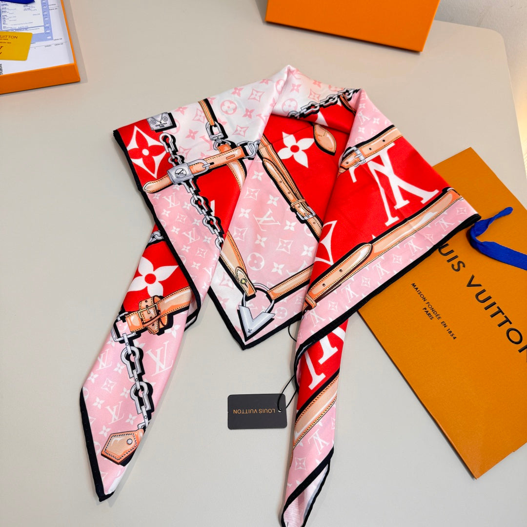 Stylish Four-Leaf Clover &amp; Letter Pattern Silk Scarf