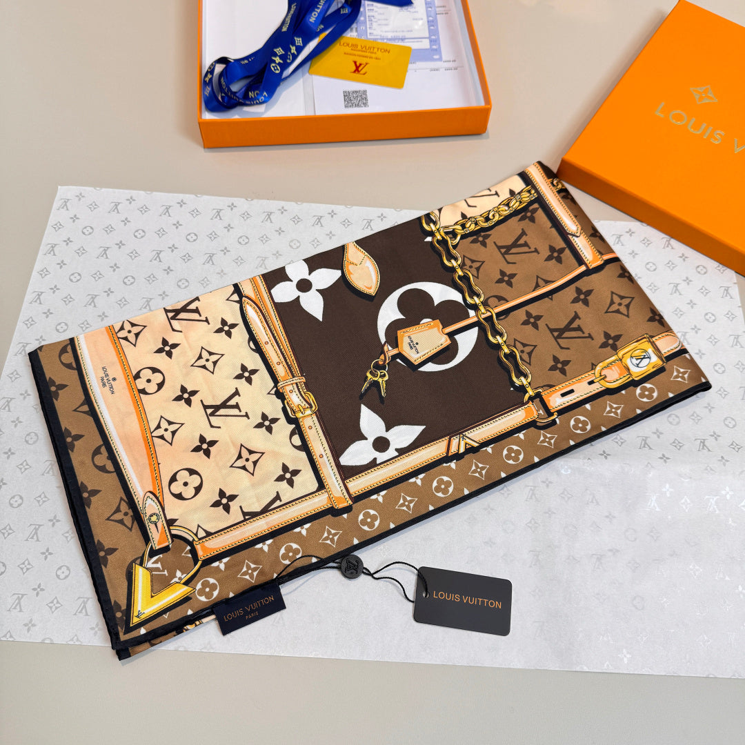 Stylish Four-Leaf Clover &amp; Letter Pattern Silk Scarf