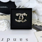 Stylish CC Pearl Brooch