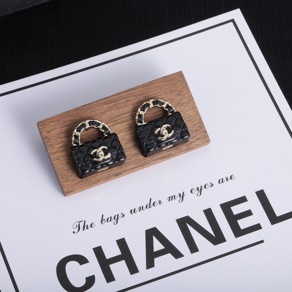 Stylish CC Handbag-Shaped Earrings