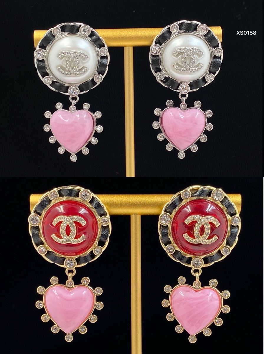 Stylish CC Rhinestone &amp Pearl Earrings