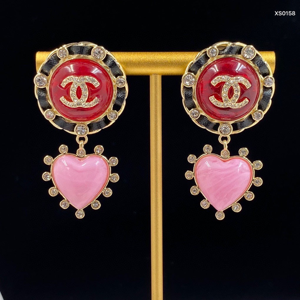 Stylish CC Rhinestone &amp Pearl Earrings