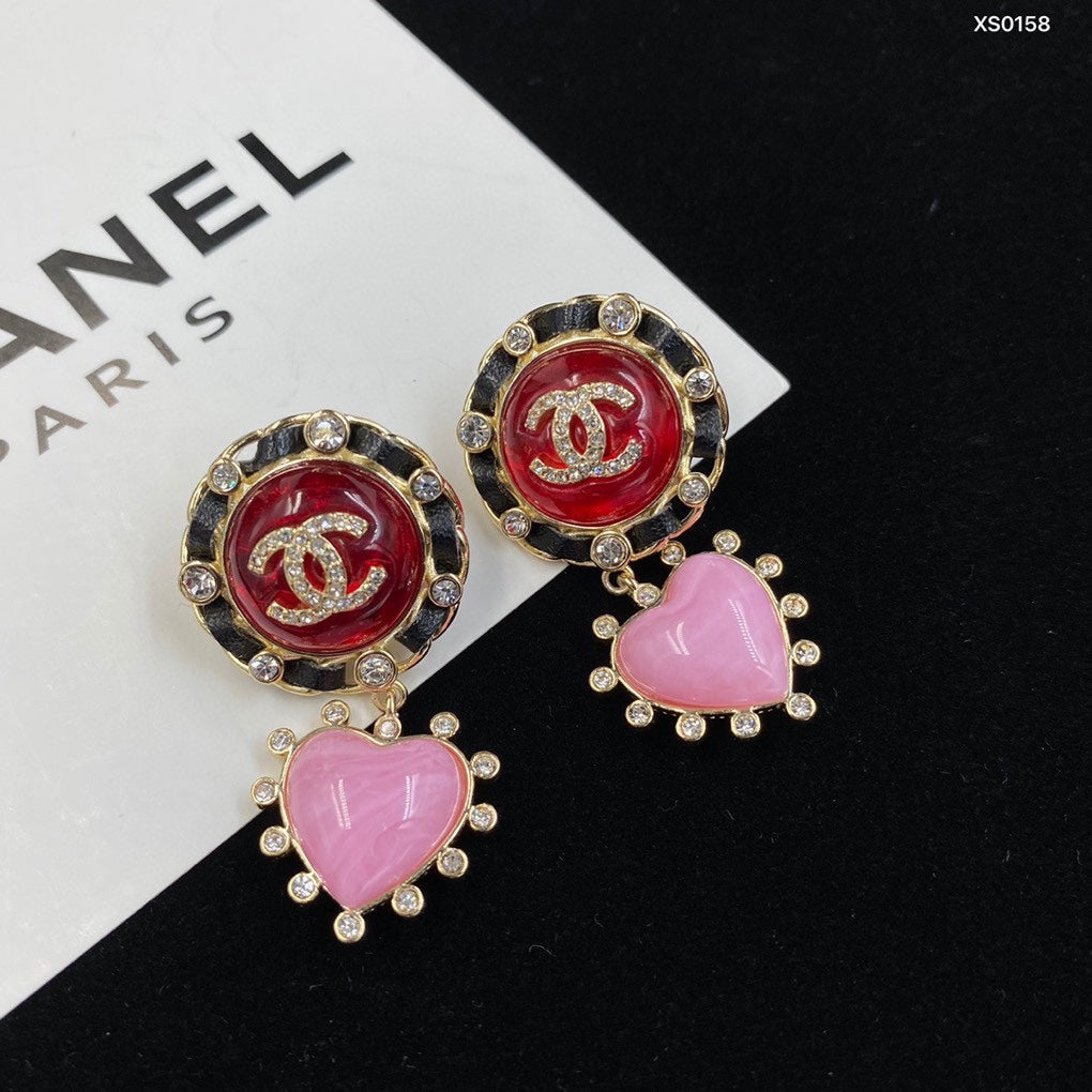 Stylish CC Rhinestone &amp Pearl Earrings