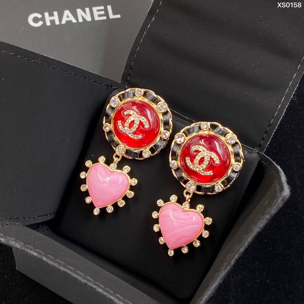 Stylish CC Rhinestone &amp Pearl Earrings
