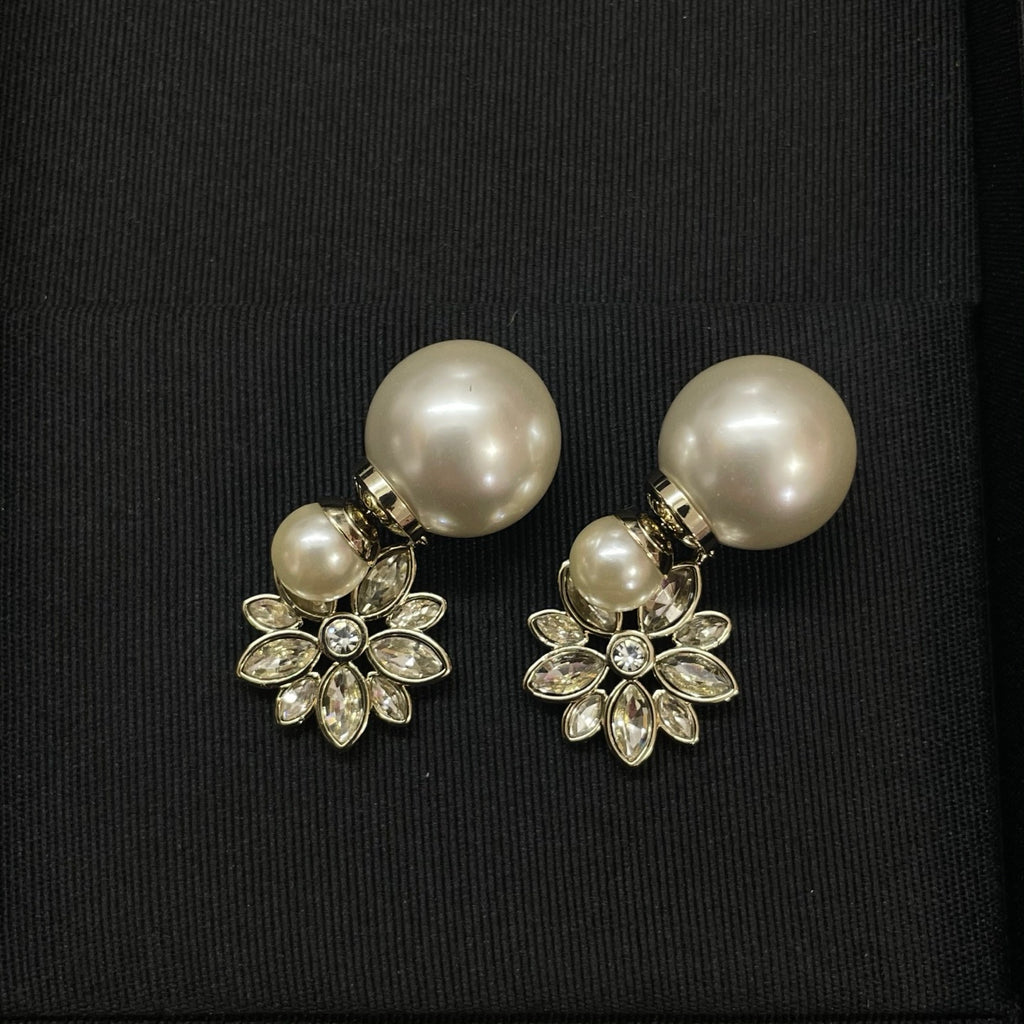 Fashionable CD Pearl Drill Earrings