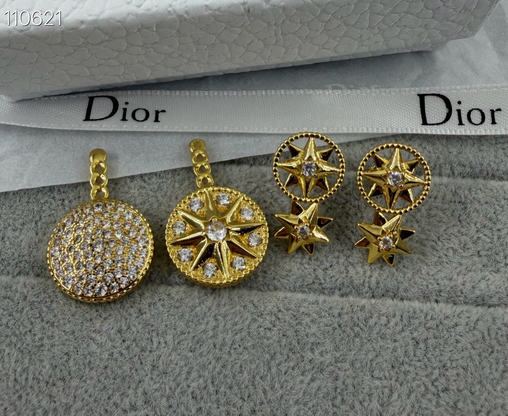 Fashionable CD Classic Earrings