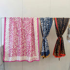 Fashionable Four-Leaf Clover Pattern Silk Scarf