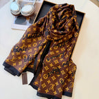 Fashionable Four-Leaf Clover Pattern Silk Scarf