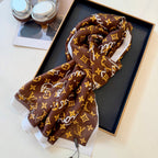 Fashionable Four-Leaf Clover Pattern Silk Scarf
