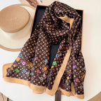 Fashionable Four-Leaf Clover Pattern Silk Scarf
