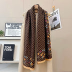 Fashionable Four-Leaf Clover Pattern Silk Scarf