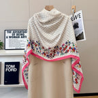 Fashionable Four-Leaf Clover Pattern Silk Scarf