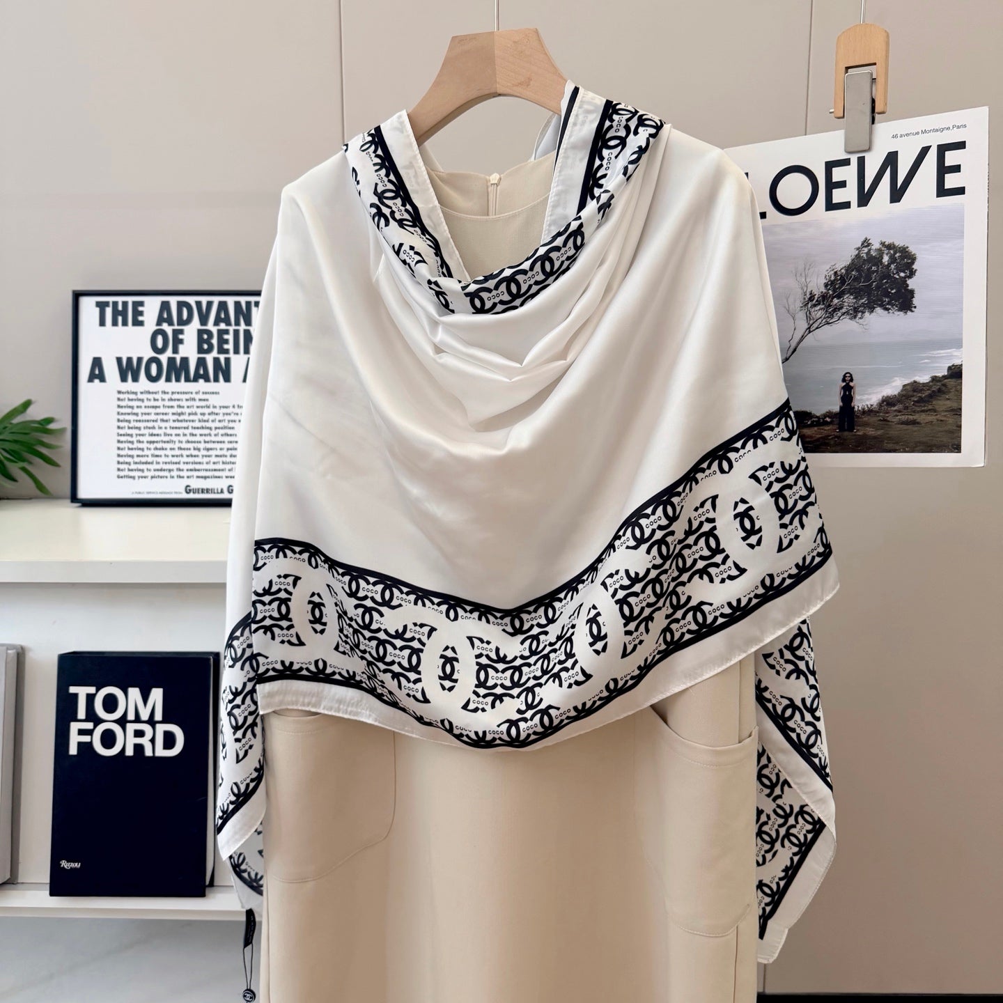 Fashionable CC Pattern Silk Scarf