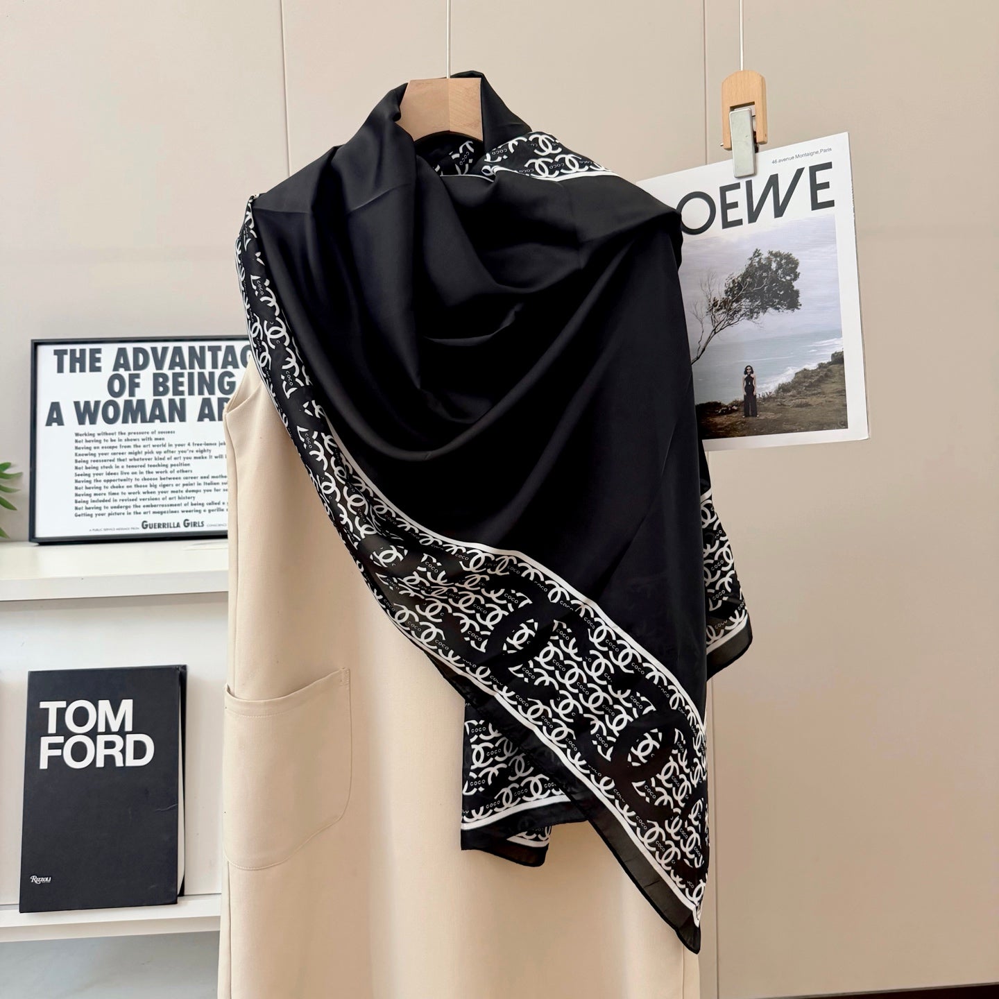 Fashionable CC Pattern Silk Scarf