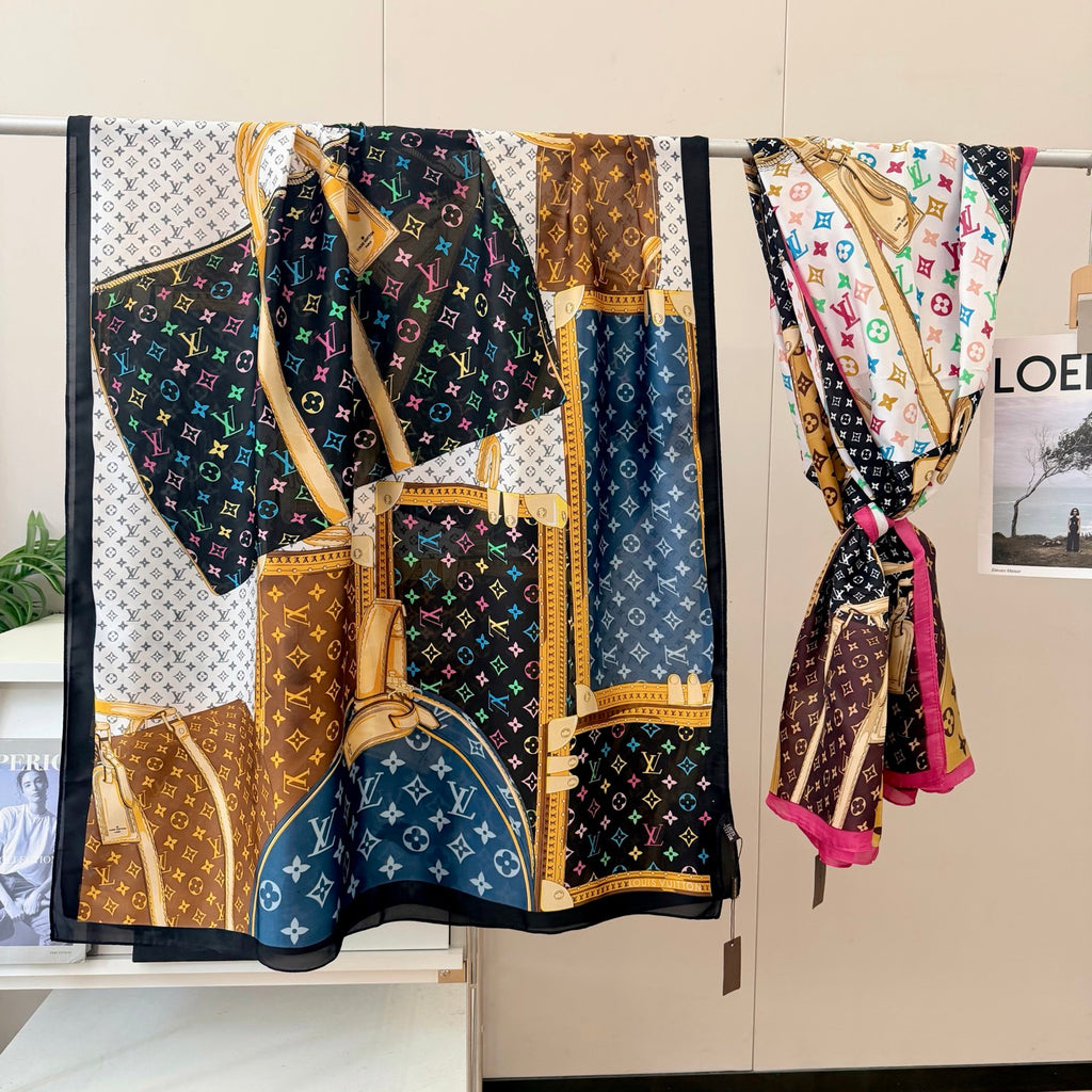 Fashionable CC Pattern Silk Scarf