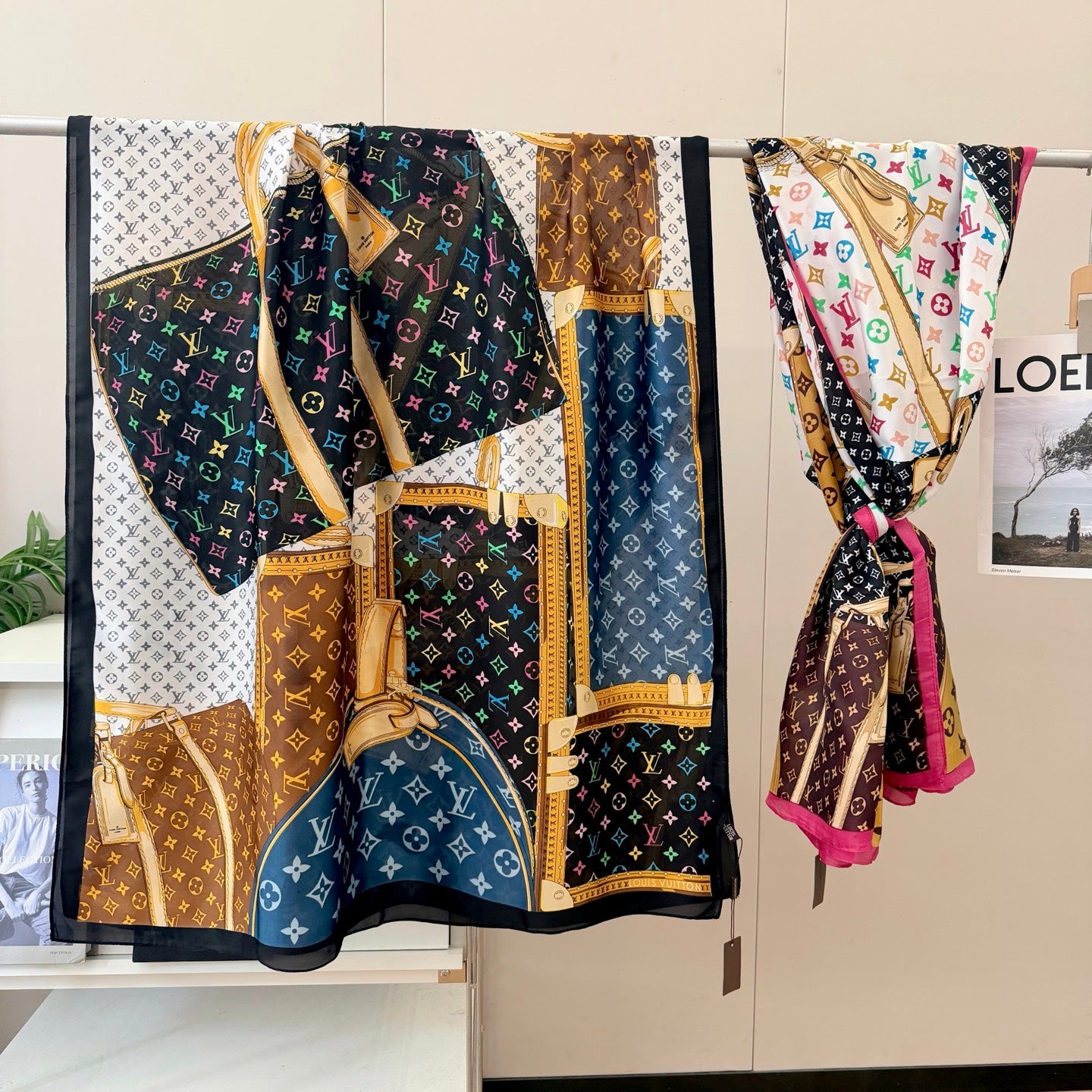 Fashionable CC Pattern Silk Scarf