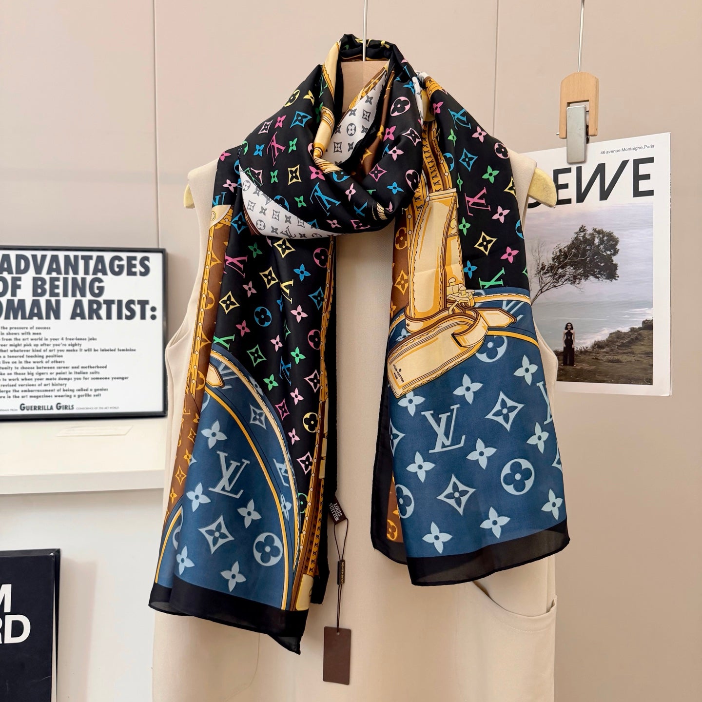 Fashionable CC Pattern Silk Scarf