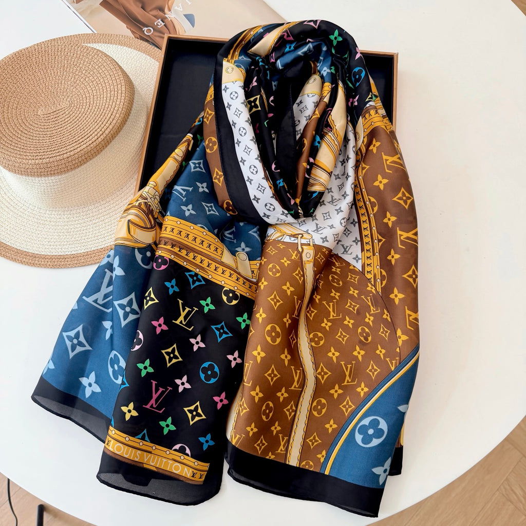 Fashionable CC Pattern Silk Scarf