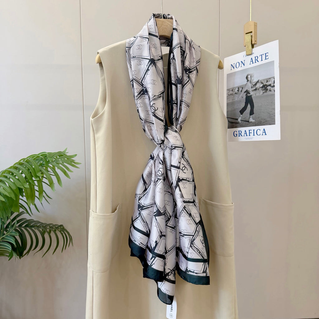 Fashionable CC Pattern Silk Scarf