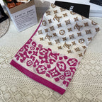 Fashionable Four-Leaf Clover Pattern Silk Scarf