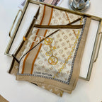 Fashionable Four-Leaf Clover Pattern Silk Scarf