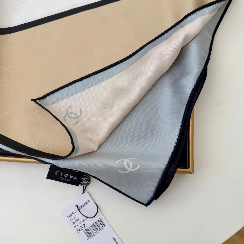 Stylish CC-Pattern Silk Square Scarf