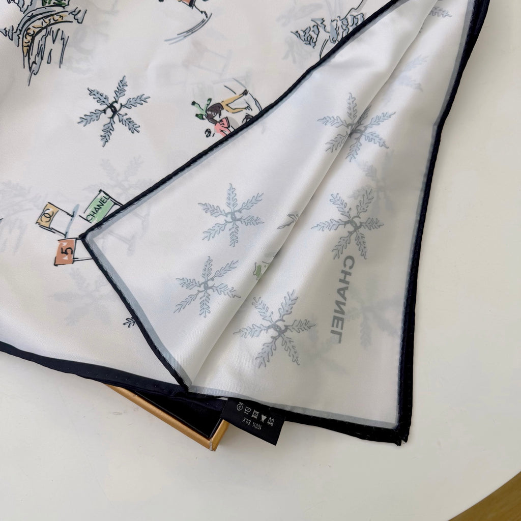 Stylish CC-Pattern Silk Square Scarf