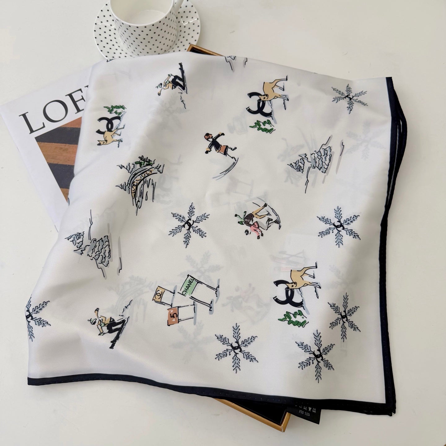 Stylish CC-Pattern Silk Square Scarf
