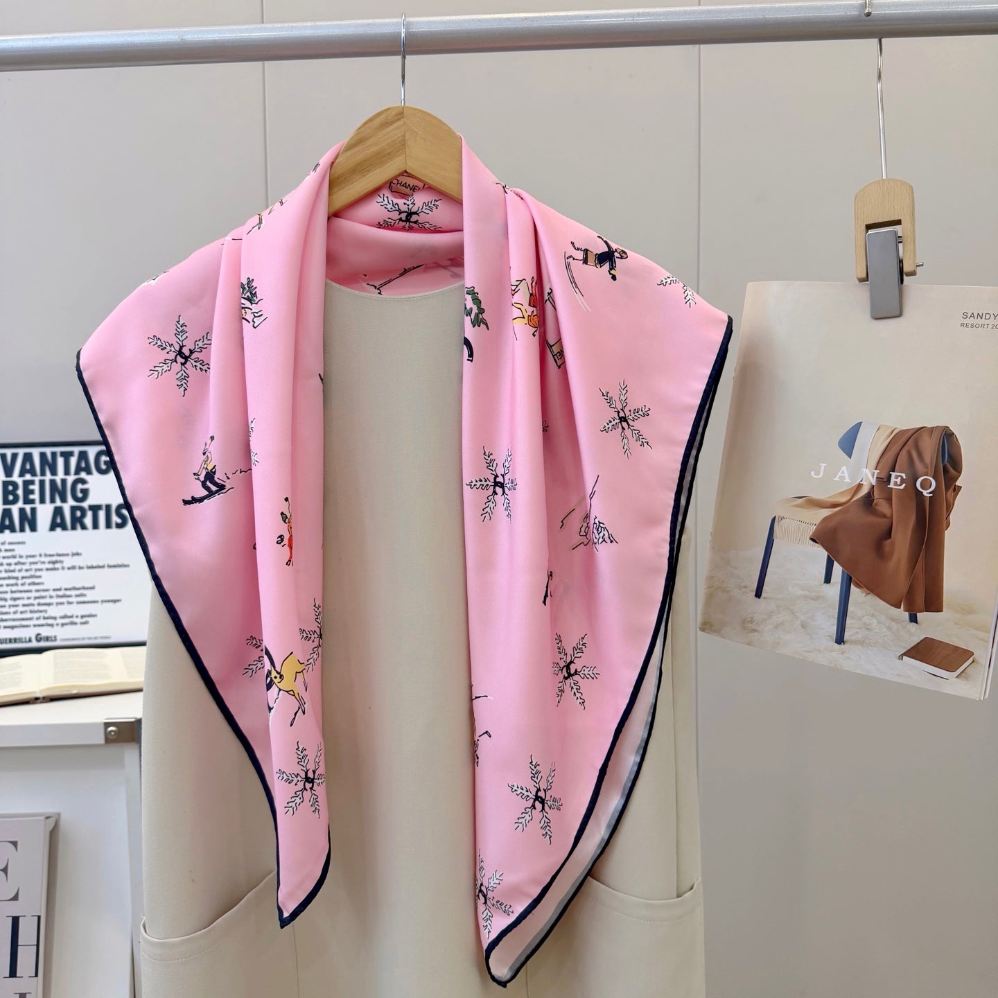Stylish CC-Pattern Silk Square Scarf