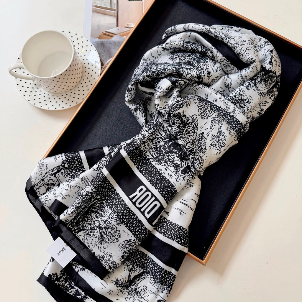 Stylish CD-Pattern Silk Square Scarf
