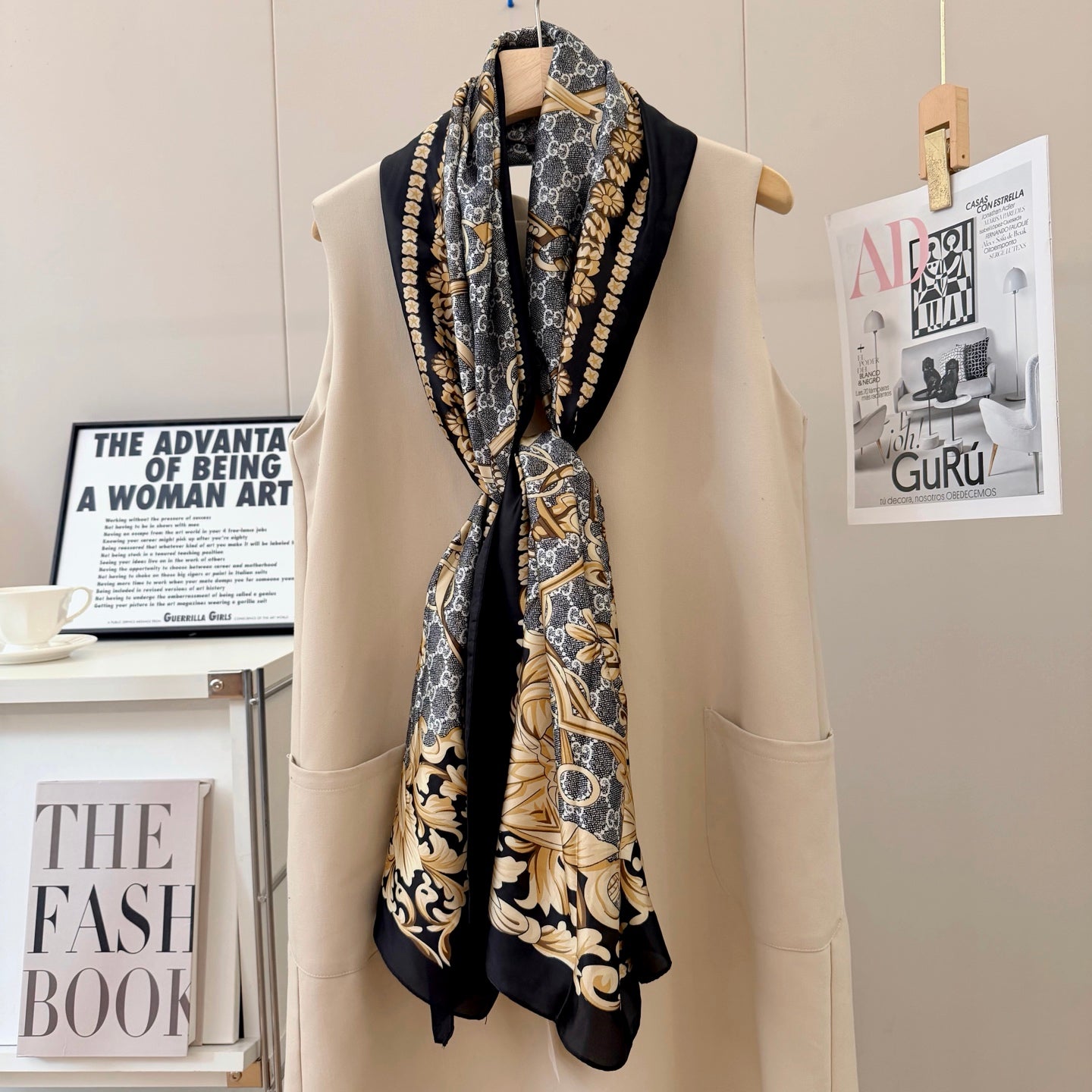 Stylish GG-Pattern Silk Square Scarf