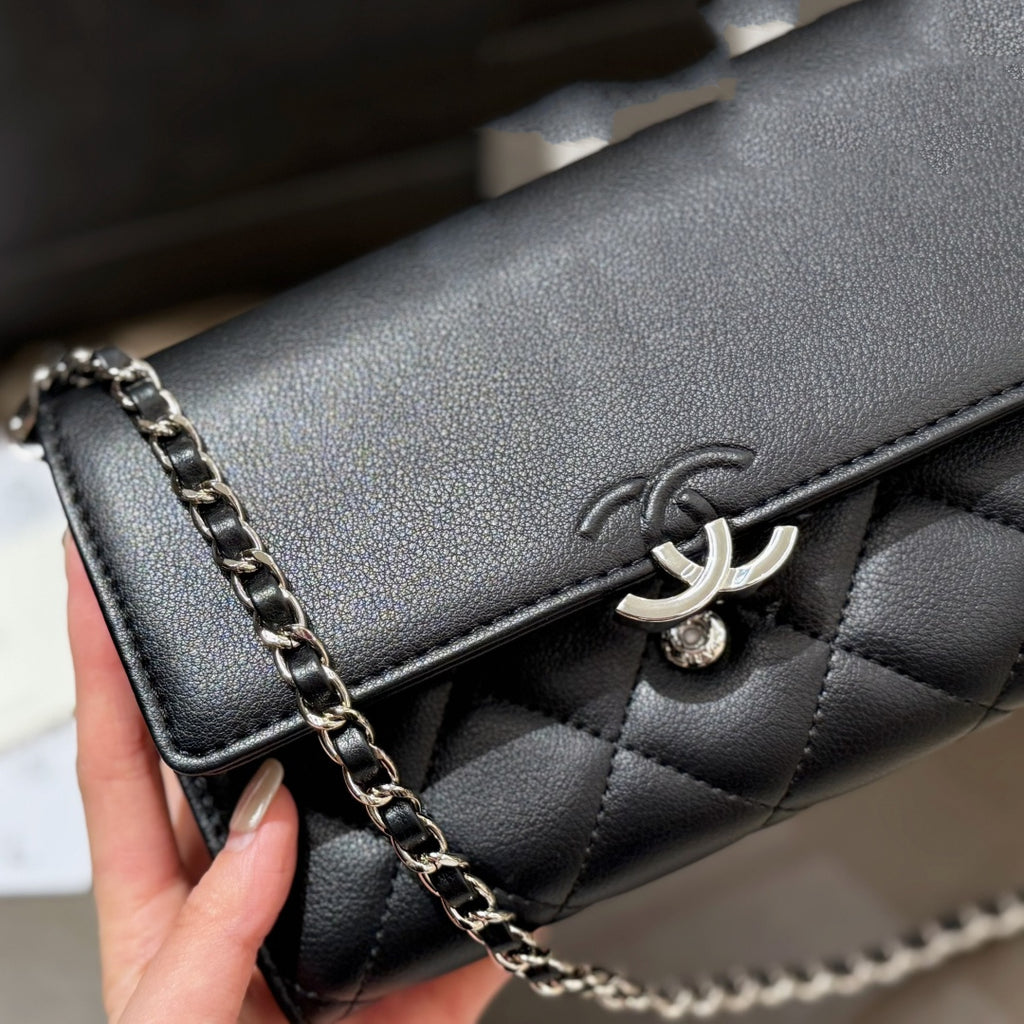 Fashionable CC Print Leather Handbag