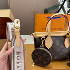 Fashionable Four-Leaf Clover Print Leather Handbag