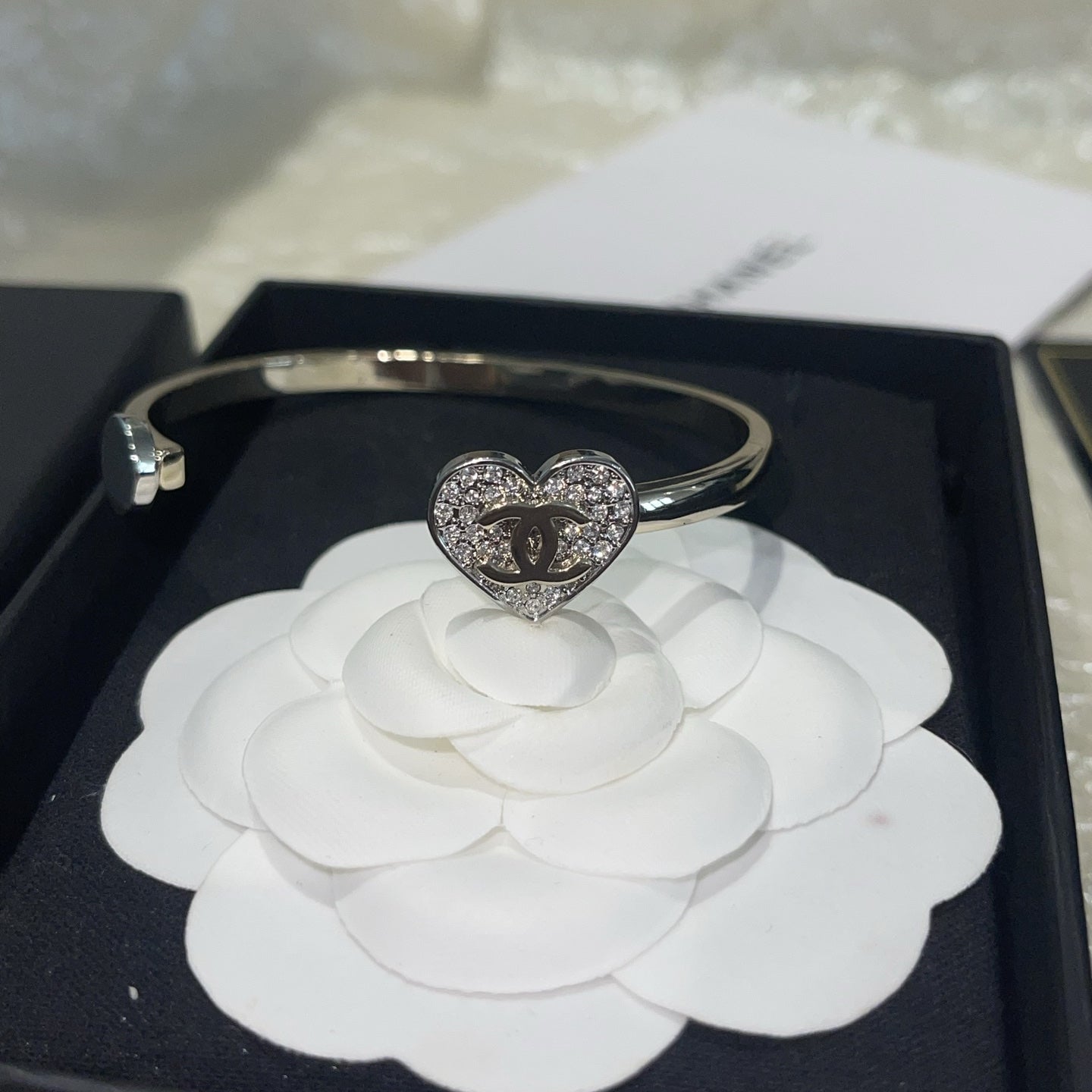 Stylish Rhinestone Heart CC Bracelet