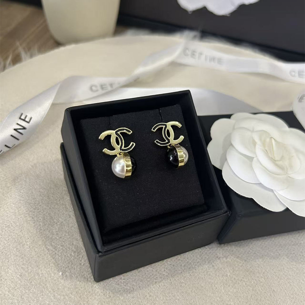 Stylish CC Pearl Earrings