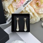 Stylish CC Conch-Shaped Earrings