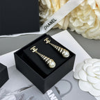 Stylish CC Conch-Shaped Earrings
