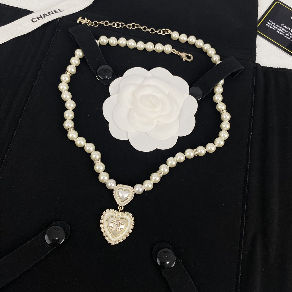 CC Fashion Pearl &amp; Heart Pendant Necklace