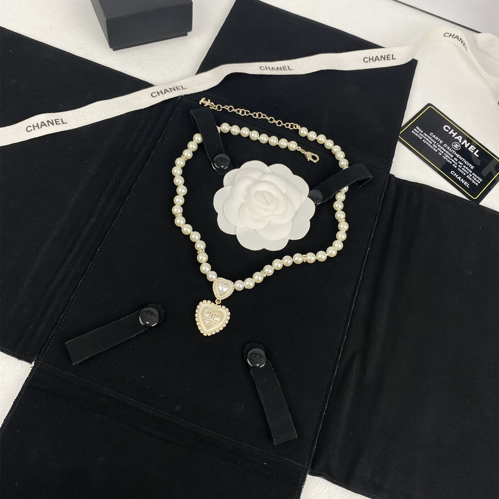 CC Fashion Pearl &amp; Heart Pendant Necklace