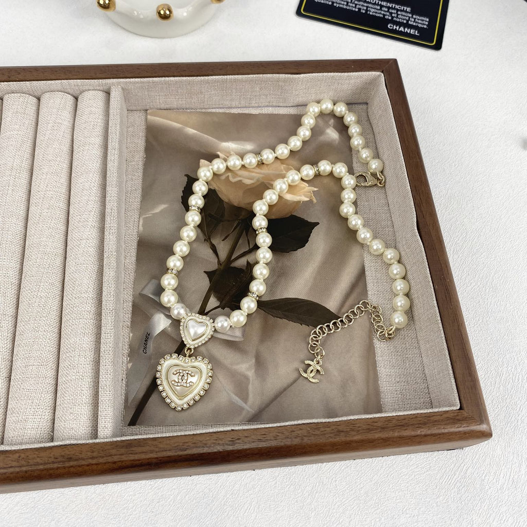 CC Fashion Pearl &amp; Heart Pendant Necklace