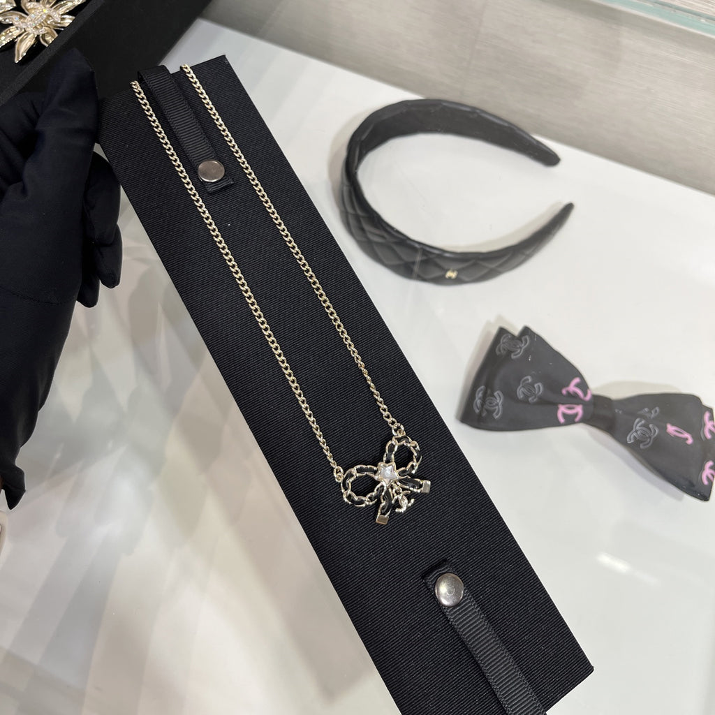 CC Fashion Rhinestone Bow Pendant Necklace