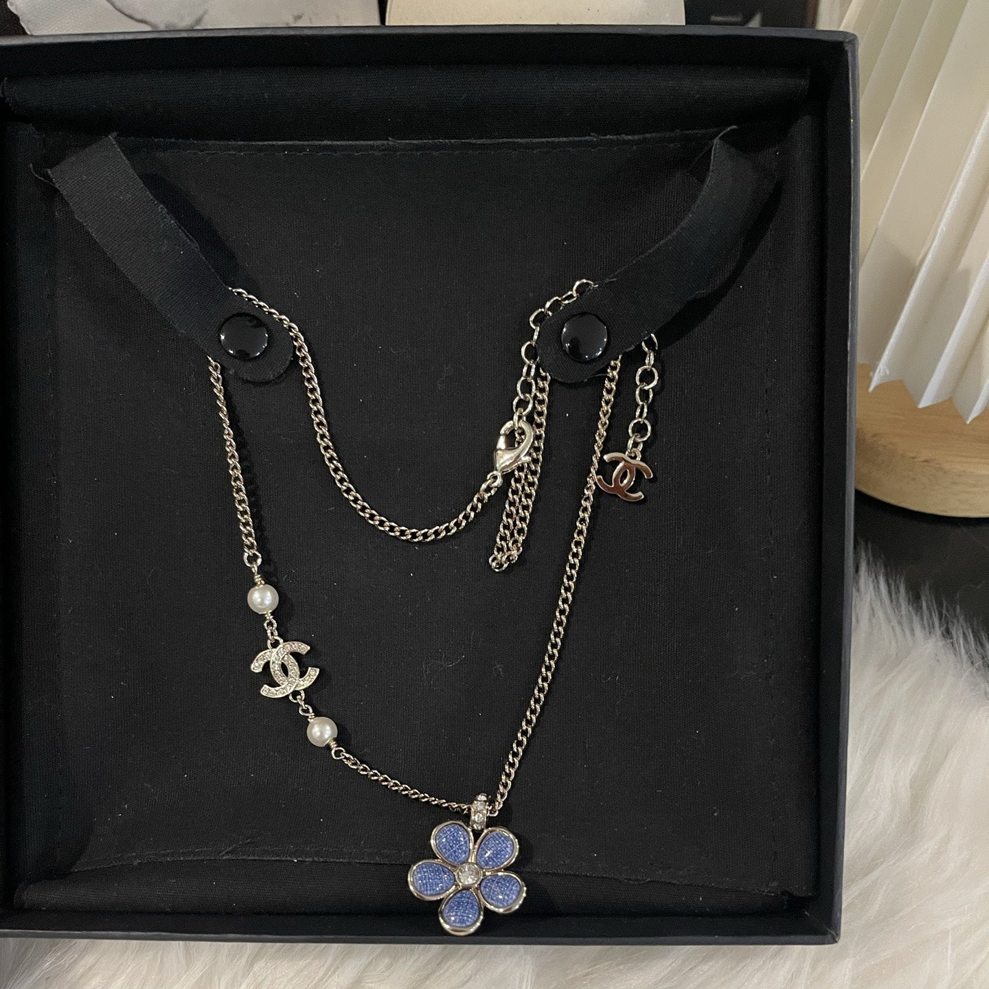 CC Fashion Pearl &amp; Flower Pendant Necklace