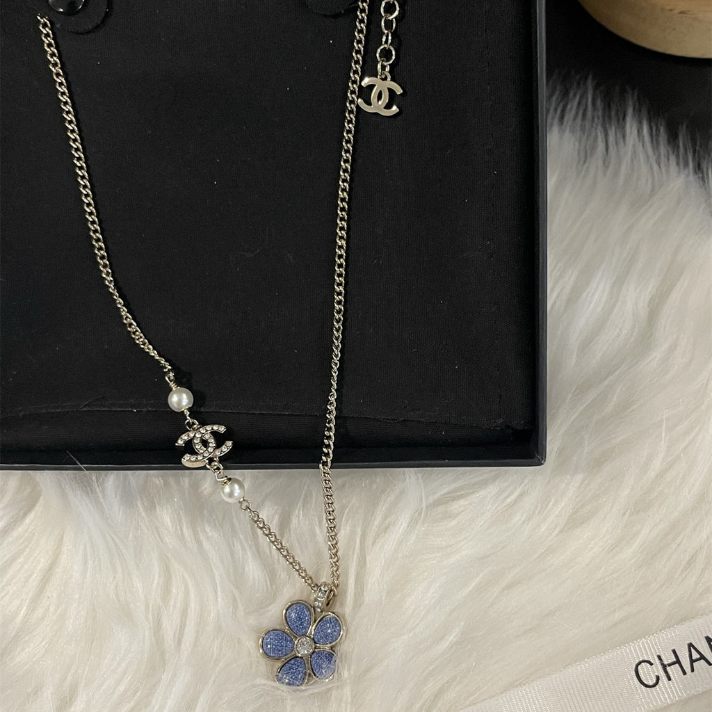 CC Fashion Pearl &amp; Flower Pendant Necklace