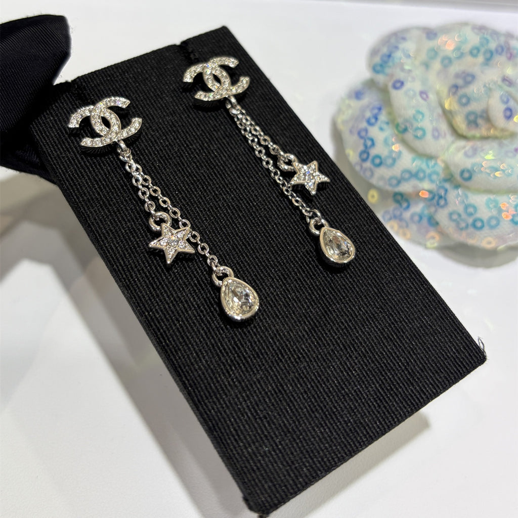 Stylish CC Rhinestone Star Pendant Earrings