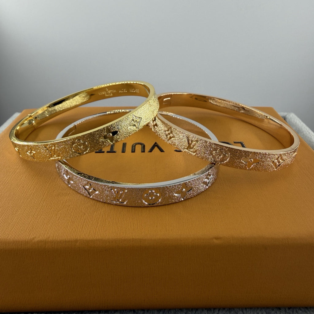 Classic Four-Leaf Clover Bracelet