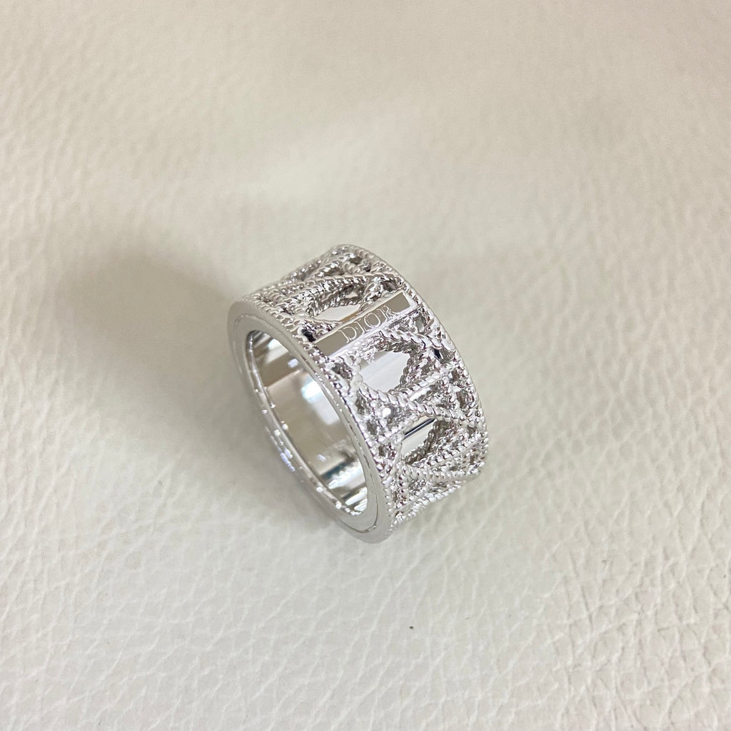 CD Fashion Cut-out Ring