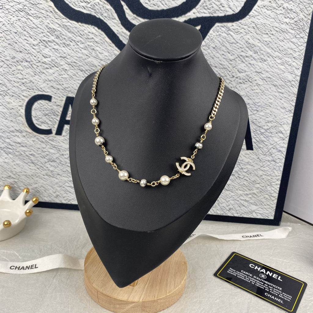 CC Pearl Pendant Necklace